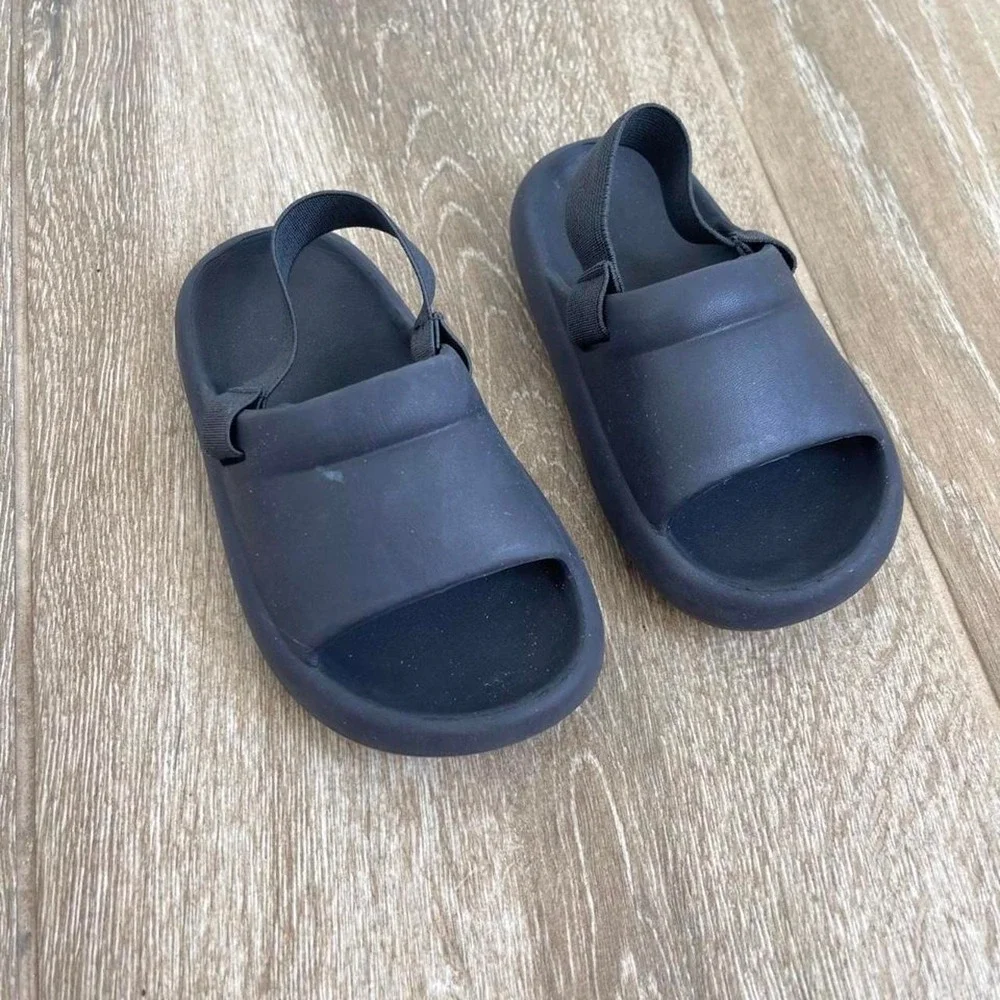 Zara Black Toddler Sport Sandals EU 22 / US 6